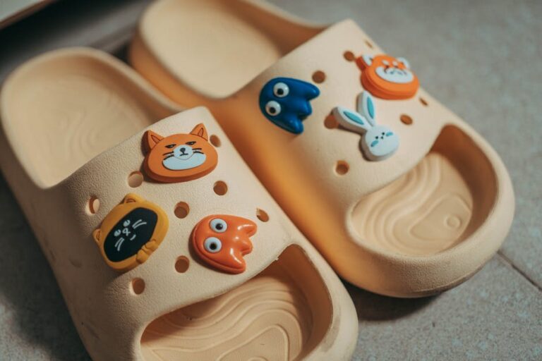 XuanTian fashion news about Crocs’ Preppy Boat Clog