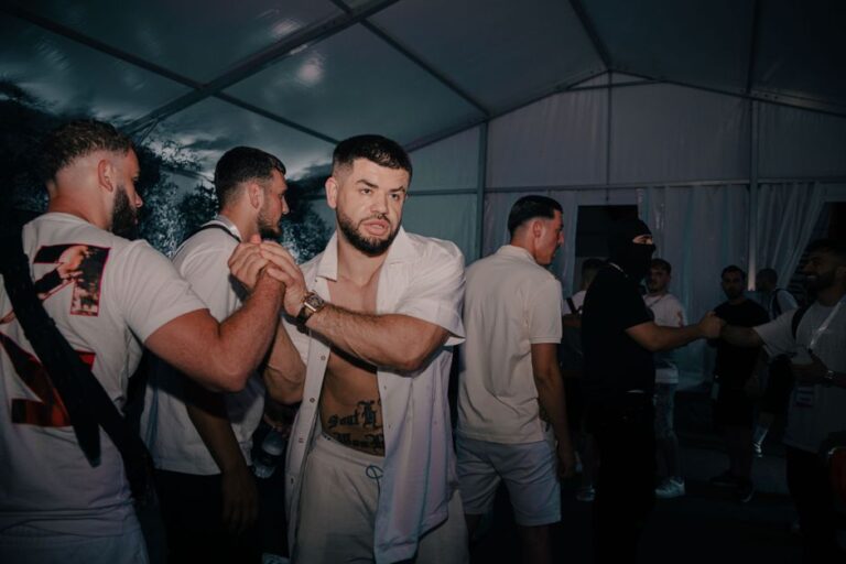 XuanTian fashion news about Tommy Fury Secures Majority